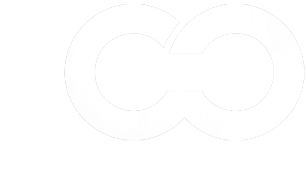 Logo blanc montreconnectee.co avec tagline transparent