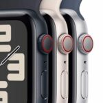 Apple Watch SE (2ᵉ génération, 2023) (44 mm GPS + Cellular) Smartwatch avec boîtier en Aluminium et Bracelet Sport lumière stellaire - M/L